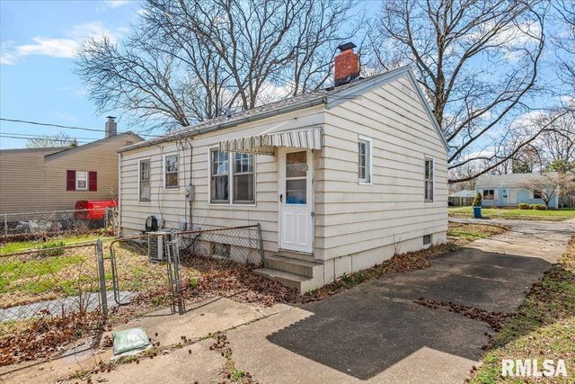 1720 N 21ST Street, Springfield, IL 62702