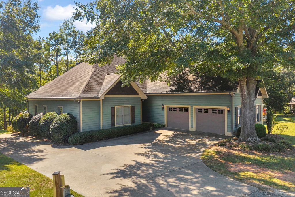 660 Tom Cobb Drive, Hartwell, GA 30643 — exterior
