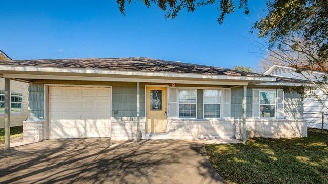 714 W 7th Street, Freeport, TX 77541