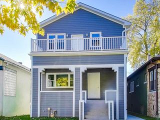 1721 W Arthur Avenue, Chicago, IL 60626