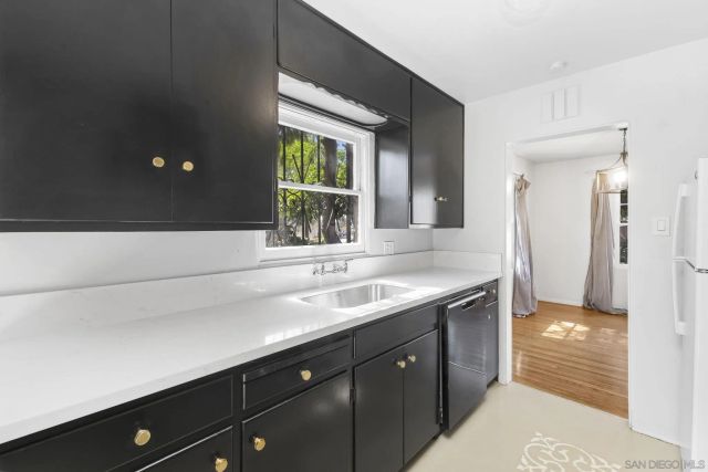 3543 Myrtle Ave, San Diego, CA 92104