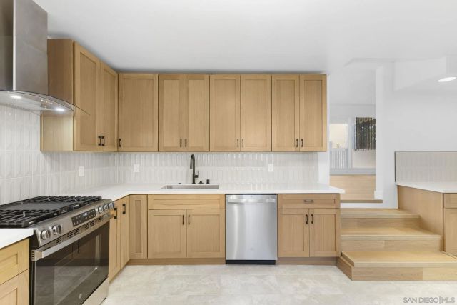 3543 Myrtle Ave, San Diego, CA 92104