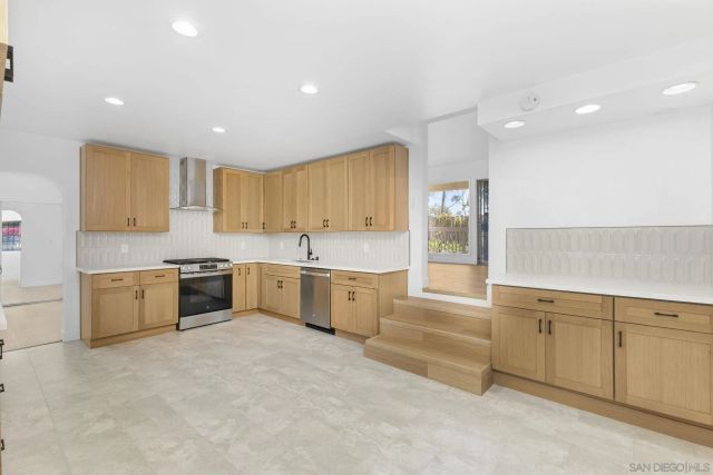 3543 Myrtle Ave, San Diego, CA 92104