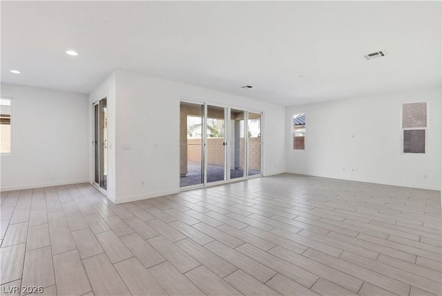 9940 Blazek Bluff Avenue, Las Vegas, NV 89178