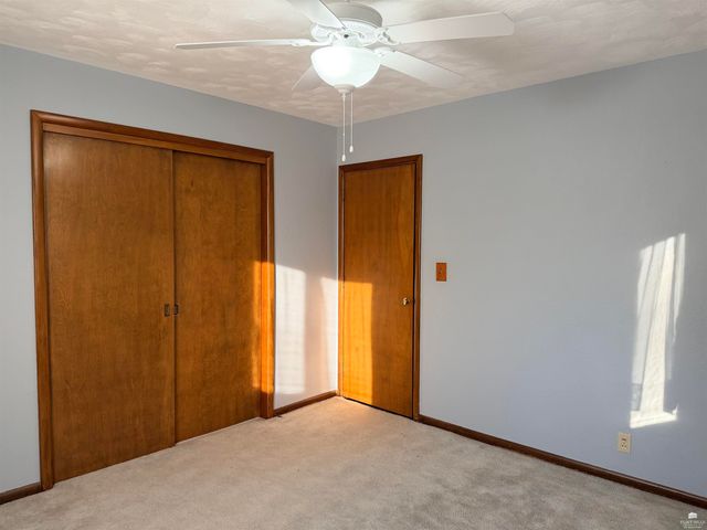 701 Parkview Drive, Wamego, KS 66547