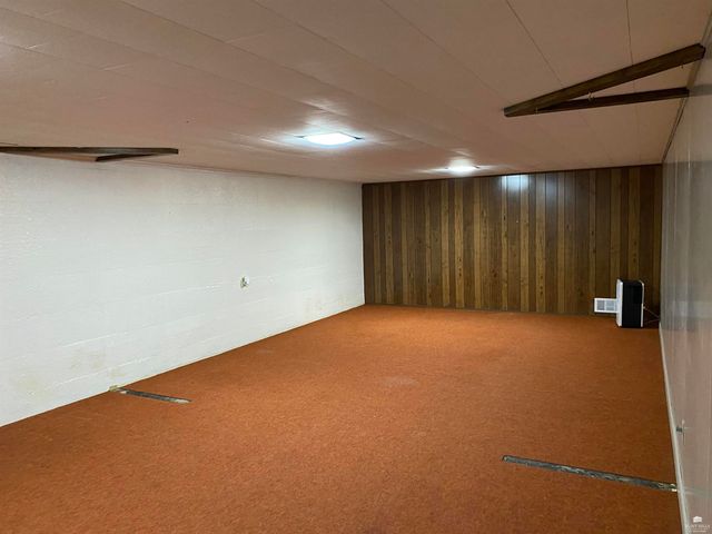 701 Parkview Drive, Wamego, KS 66547