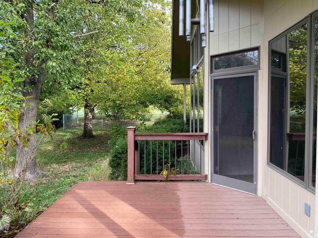 701 Parkview Drive, Wamego, KS 66547