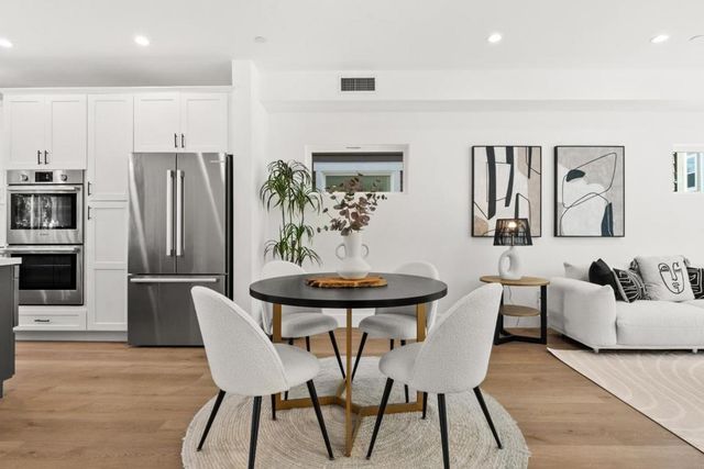 Sierra Vista Avenue, Mountain View, CA 94043