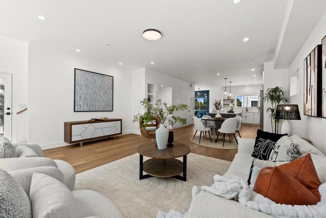 Sierra Vista Avenue, Mountain View, CA 94043