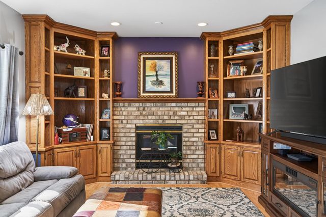 11313 71st Avenue N, Maple Grove, MN 55369