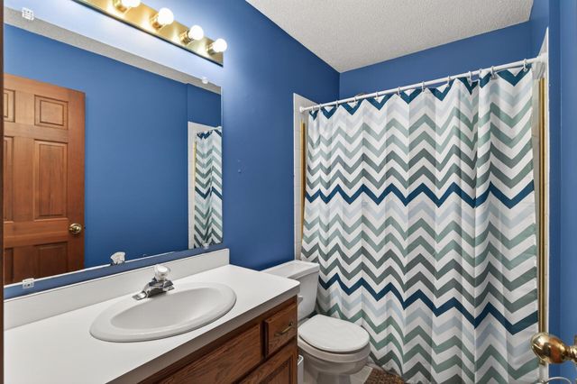 11313 71st Avenue N, Maple Grove, MN 55369