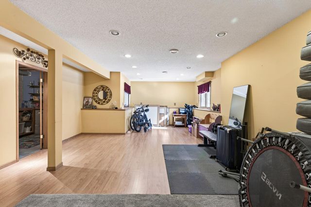 11313 71st Avenue N, Maple Grove, MN 55369