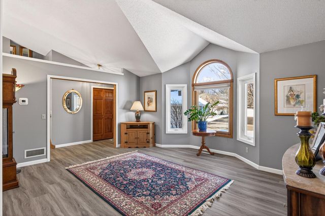 11313 71st Avenue N, Maple Grove, MN 55369