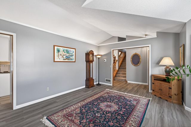 11313 71st Avenue N, Maple Grove, MN 55369