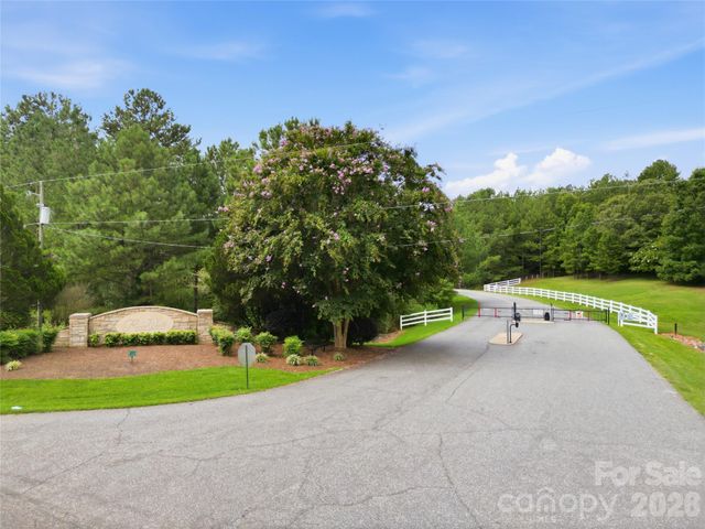 113 Gardner Point Drive, Stony Point, NC 28678