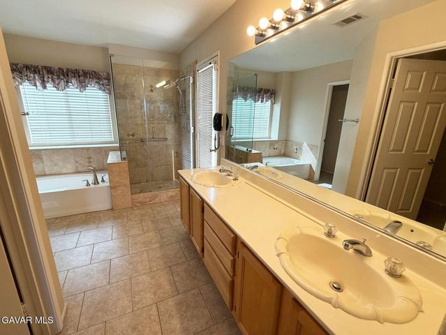 5739 Avenida Entrada, Palmdale, CA 93551