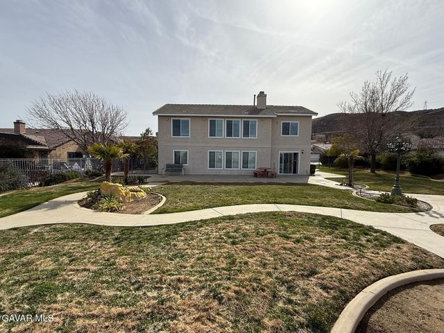 5739 Avenida Entrada, Palmdale, CA 93551