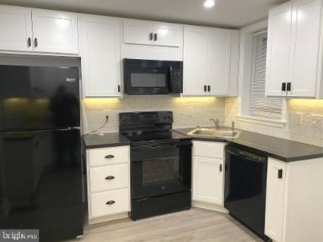 4670 UMBRIA ST, Philadelphia, PA 19127