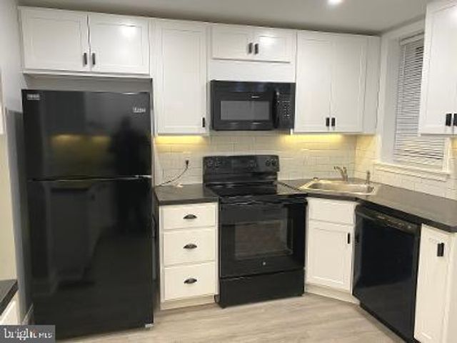 4670 UMBRIA ST, Philadelphia, PA 19127