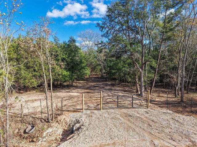 31174 Courtney Road, Waller, TX 77484