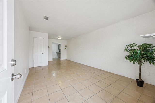 8212 Sam Rayburn DR 4, Austin, TX 78753