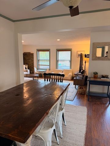 64 River St, Plymouth, MA 02360