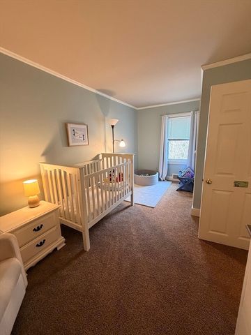 64 River St, Plymouth, MA 02360