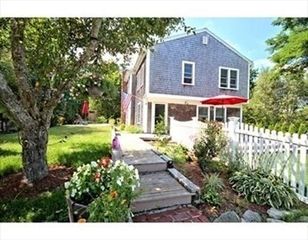 64 River St, Plymouth, MA 02360