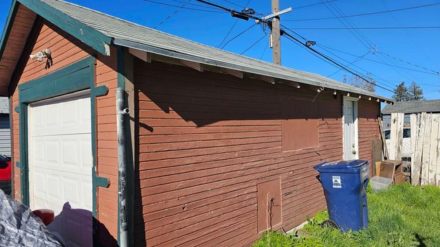 1217 E Wellesley Ave, Spokane, WA 99207