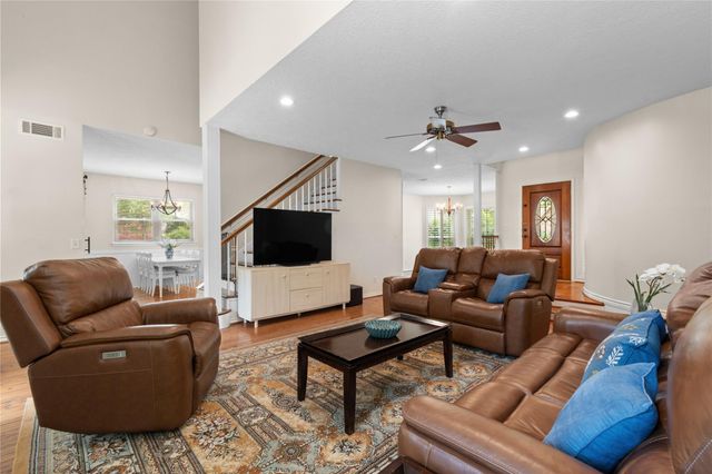 3 Dunlin Meadow Court, The Woodlands, TX 77381
