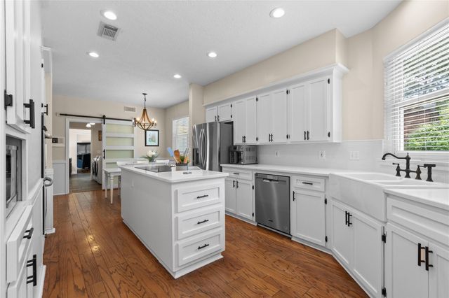 3 Dunlin Meadow Court, The Woodlands, TX 77381