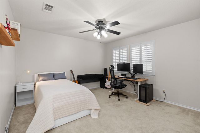 3 Dunlin Meadow Court, The Woodlands, TX 77381