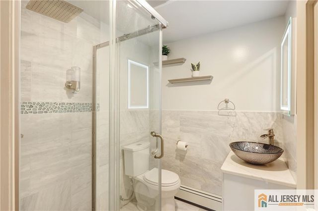 525 Shirley Parkway, Piscataway, NJ 08854