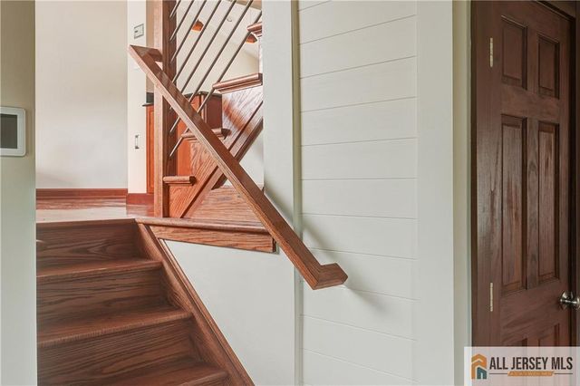 525 Shirley Parkway, Piscataway, NJ 08854
