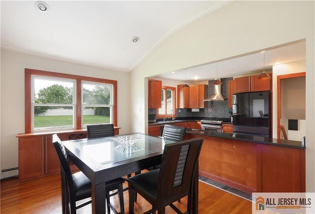 525 Shirley Parkway, Piscataway, NJ 08854