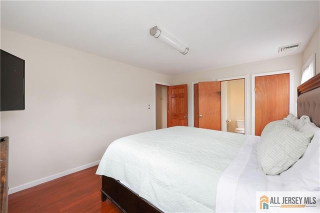 525 Shirley Parkway, Piscataway, NJ 08854