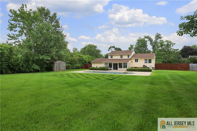 525 Shirley Parkway, Piscataway, NJ 08854