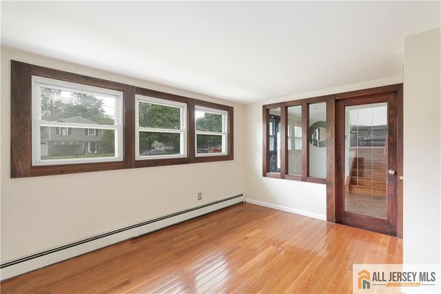 525 Shirley Parkway, Piscataway, NJ 08854