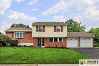 525 Shirley Parkway, Piscataway, NJ 08854