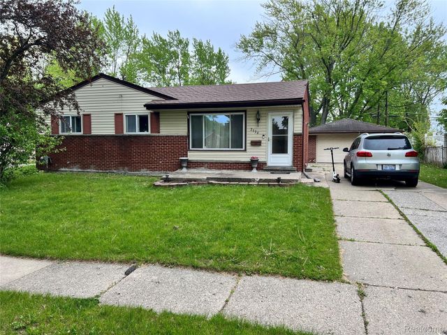 2534 Tarry Drive, Sterling Heights, MI 48310