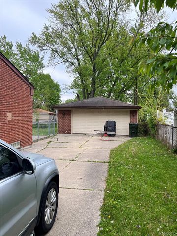 2534 Tarry Drive, Sterling Heights, MI 48310