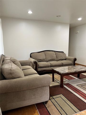 2534 Tarry Drive, Sterling Heights, MI 48310