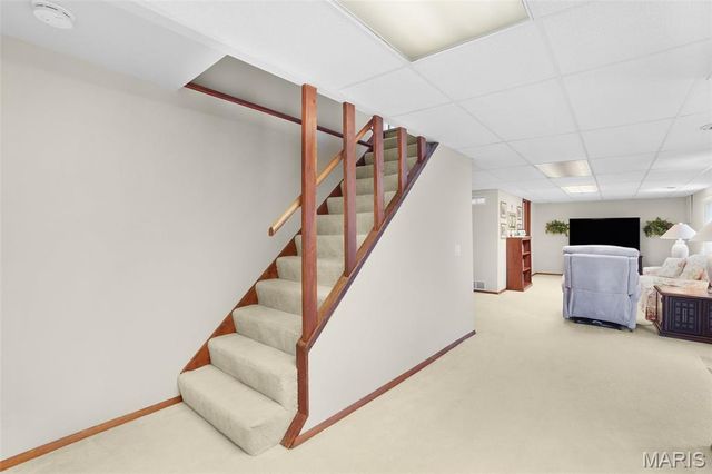 32 Stagecoach Court, St Peters, MO 63376