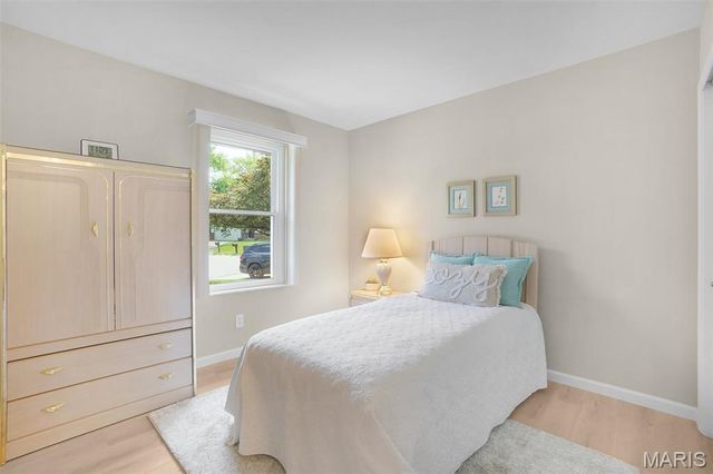 32 Stagecoach Court, St Peters, MO 63376