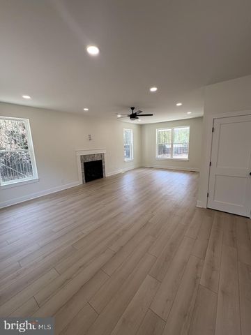 141 TAYLOR RD, Newfield, NJ 08344