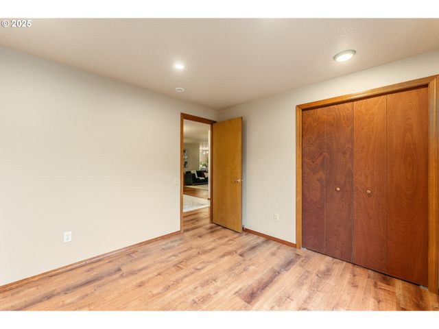 2315 Ne 156TH Pl, Portland, OR 97230