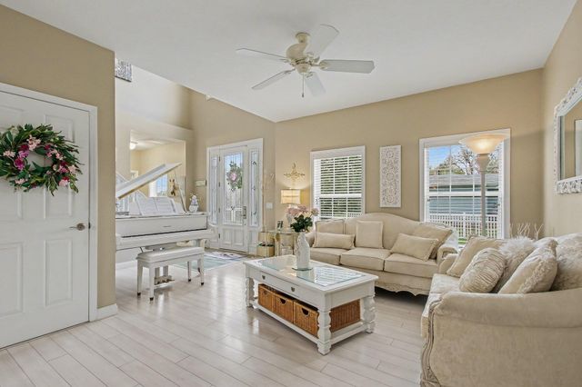 107 Lakeview Drive A, Walkerton, IN 46574