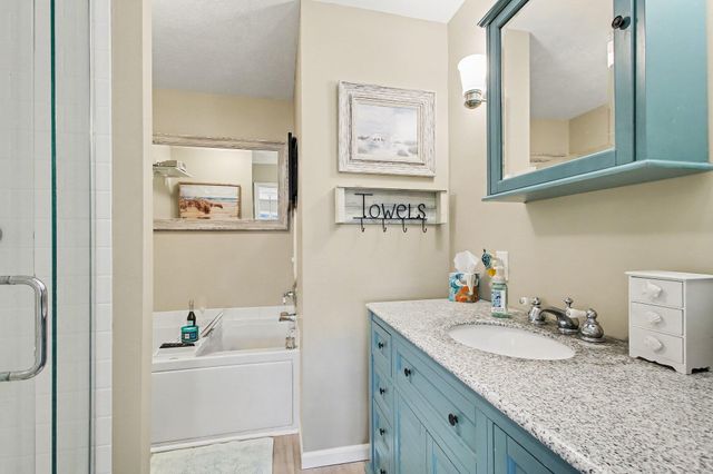 107 Lakeview Drive A, Walkerton, IN 46574