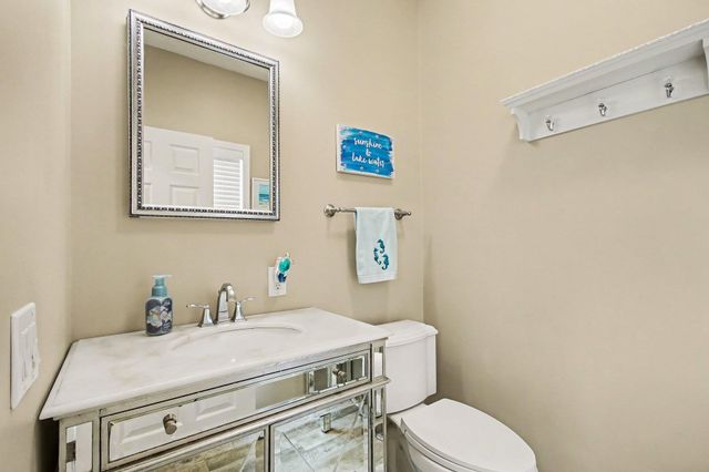 107 Lakeview Drive A, Walkerton, IN 46574