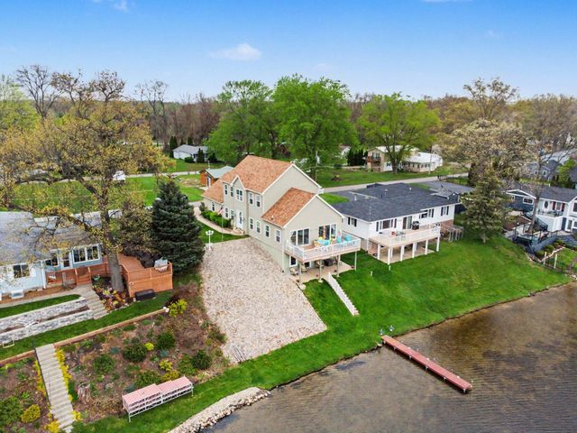 107 Lakeview Drive A, Walkerton, IN 46574